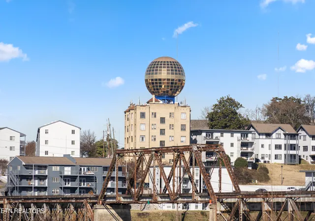 5th image of 445 W Blount Ave #325, Knoxville, TN 37920 | MLS# 1336337