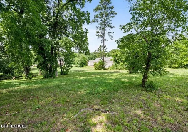 Homes for sale in Clinton, TN | 2025 N Charles G Seivers Blvd, Clinton, TN 37716 | MLS# 1336444