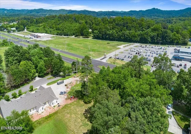 Homes for sale in Clinton, TN | 2025 N Charles G Seivers Blvd, Clinton, TN 37716 | MLS# 1336444
