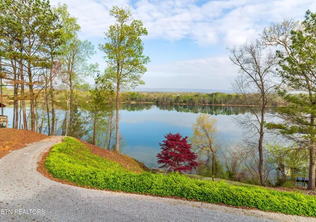 3rd image of 325 Russell Ln, Decatur, TN 37322 | MLS# 1336443