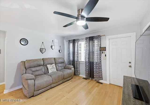 Photo 4 of Sale Pending at 2531 Cecelia Ave, Maryville, TN 37804 | MLS# 1336522 | Listing updated on 2026-09-12