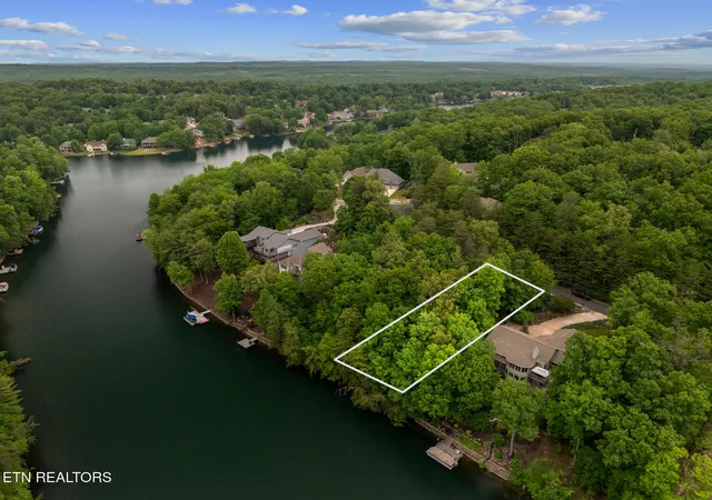 3rd image of 106 Chatham Ln, Crossville, TN 38558 | MLS# 1336742