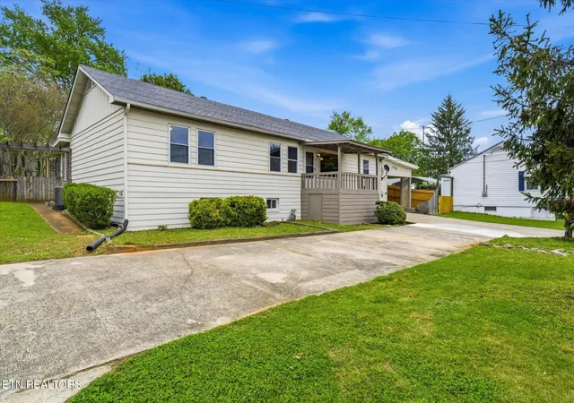 3rd image of 144 N Illinois Ave, Oak Ridge, TN 37830 | MLS# 1337028