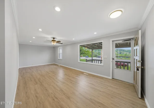 4th image of 144 N Illinois Ave, Oak Ridge, TN 37830 | MLS# 1337028