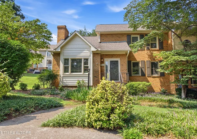 1st image of 915 Miles Ct, Knoxville, TN 37923 | MLS# 1336636