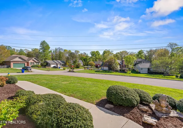 Homes for sale in Knoxville, TN | 3201 Roanoke Cir, Knoxville, TN 37920 | MLS# 1336928