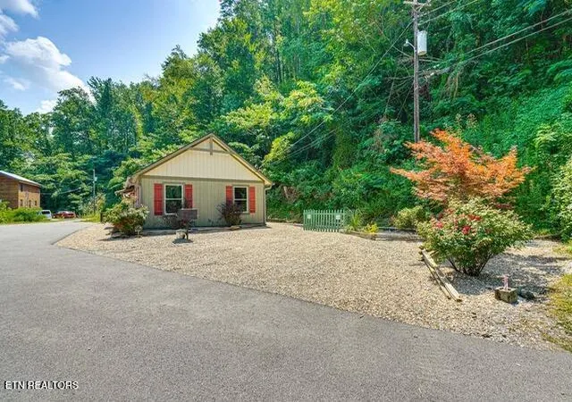 5th image of 840 Sleepy Hollow Rd, Gatlinburg, TN 37738 | MLS# 1336547