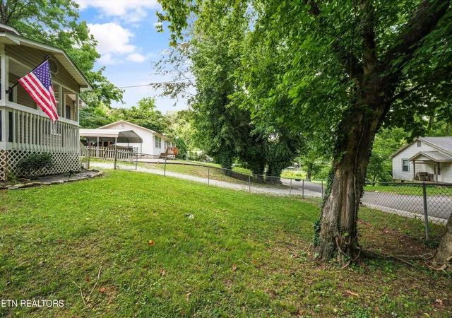 Photo 3 of Single family home for sale at 1515 Robert Huff Ln, Knoxville, TN 37914 | MLS# 1336824 | Listing updated on 2026-10-02