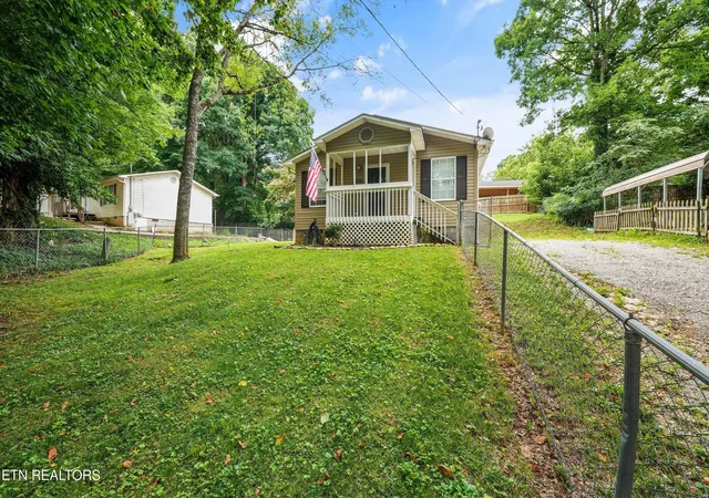 Photo 4 of Single family home for sale at 1515 Robert Huff Ln, Knoxville, TN 37914 | MLS# 1336824 | Listing updated on 2026-10-02
