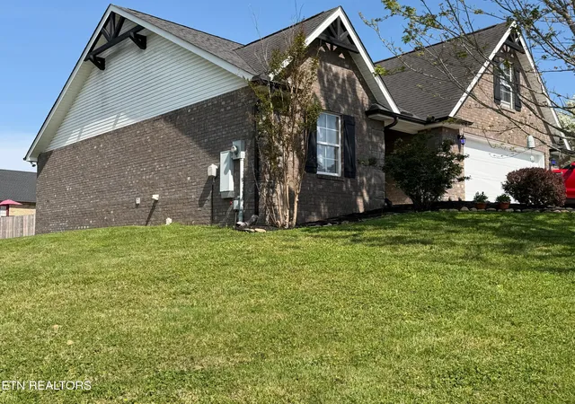 Homes for sale in Corryton, TN | 7715 Applecross Rd, Corryton, TN 37721 | MLS# 1336798