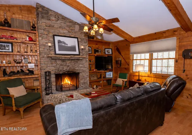 3rd image of 407 Kurts Corner Rd, Townsend, TN 37882 | MLS# 1336985