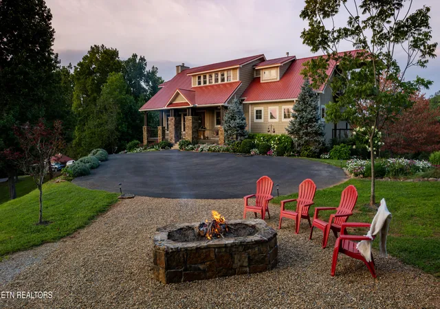Photo 1 of Single family home for sale at 3656 Henry Town Rd, Sevierville, TN 37876 | MLS# 1336646 | Listing updated on 2026-05-03