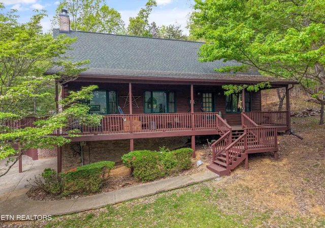 Photo 2 of Single family home for sale at 1534 Cherry Brk Dr, Dandridge, TN 37725 | MLS# 1336665 | Listing updated on 2026-09-23