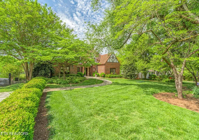 4th image of 2048 Cherokee Blvd, Knoxville, TN 37919 | MLS# 1336675