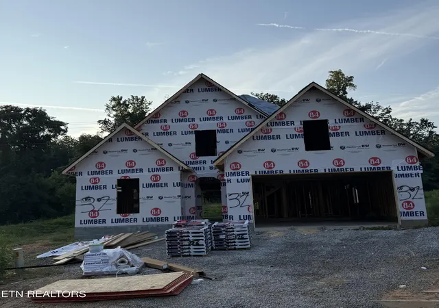 Photo 3 of Single family home for sale at 1144 Chardonnay Ln, Knoxville, TN 37932 | MLS# 1336926 | Listing updated on 2026-08-27