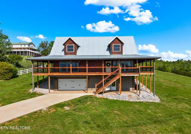 1st image of 102 Golf View Blvd, Dandridge, TN 37725 | MLS# 1337175