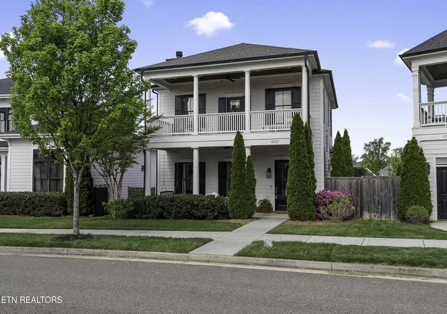 Photo 1 of Sale Pending at 9757 Clingmans Dome Dr, Knoxville, TN 37922 | MLS# 1336719 | Listing updated on 2026-05-22
