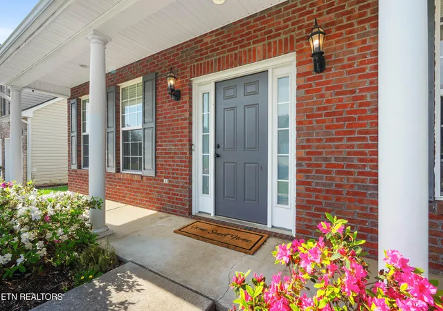 Photo 3 of Sale Pending at 7625 Misty View Ln, Knoxville, TN 37931 | MLS# 1336924 | Listing updated on 2026-10-23