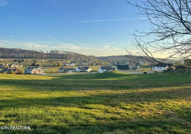 2nd image of 651 Eagle Pt Dr, Loudon, TN 37774 | MLS# 1336889