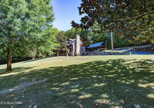 Photo 3 of Single family home for sale at 1750 Ambrose Ln, Dandridge, TN 37725 | MLS# 1337164 | Listing updated on 2026-04-17