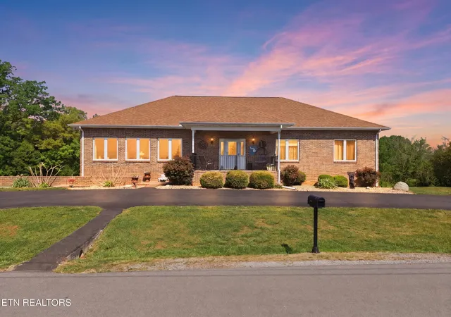 2nd image of 446 Gaut Rd, Dandridge, TN 37725 | MLS# 1337348