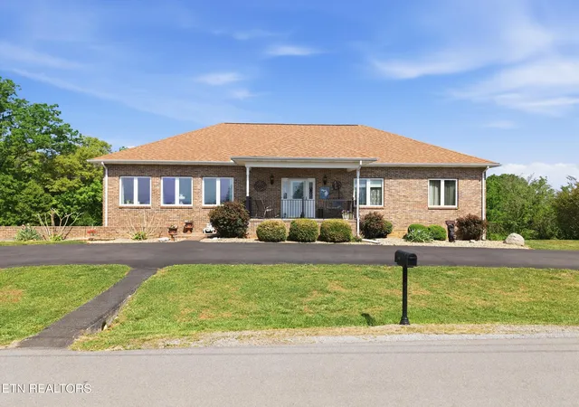 3rd image of 446 Gaut Rd, Dandridge, TN 37725 | MLS# 1337348