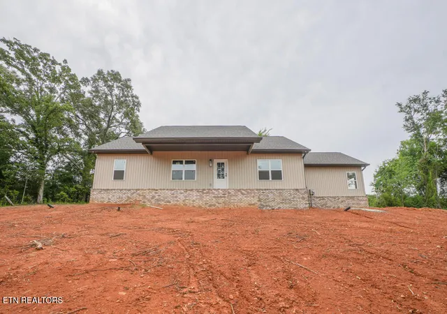 Photo 1 of Single family home for sale at 842 Pinebrooke Dr, Maryville, TN 37801 | MLS# 1337787 | Listing updated on 2026-08-31