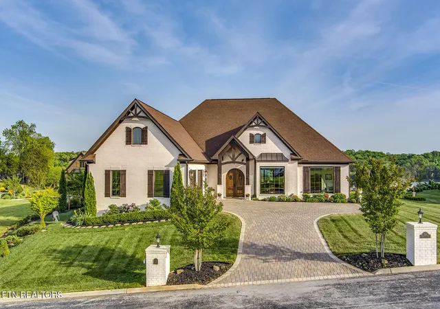 Photo 1 of Single family home for sale at 124 Nightingale Dr, Vonore, TN 37885 | MLS# 1337737 | Listing updated on 2026-09-10