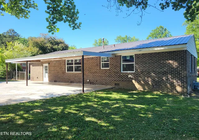 Homes for sale in Dayton, TN | 129 Azalea Ave, Dayton, TN 37321 | MLS# 1340151