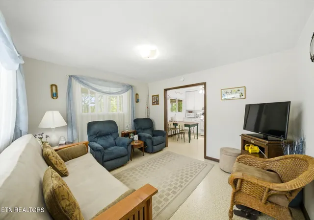 3rd image of 1547 Millstone Beach Rd, Dandridge, TN 37725 | MLS# 1338209