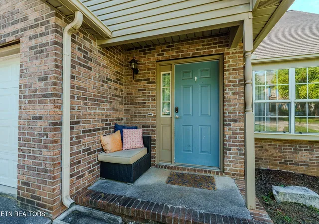 Homes for sale in Knoxville, TN | 738 Colony Village Wy, Knoxville, TN 37923 | MLS# 1344011