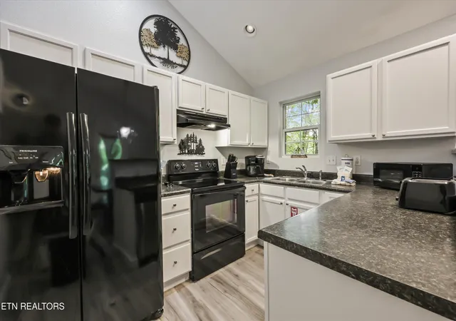 Photo 2 of Single family home for sale at 537 Johnson Ln #2, Gatlinburg, TN 37738 | MLS# 1353490 | Listing updated on 2026-08-28