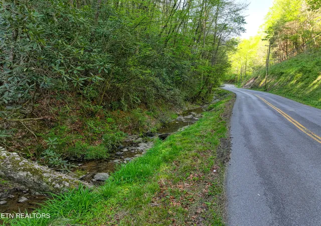 Photo 4 of Land for sale at Cartertown Rd, Gatlinburg, TN 37738 | MLS# 1337524 | Listing updated on 2026-10-02