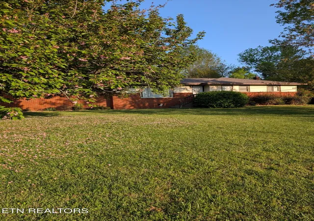 Photo 1 of Single family home for sale at 1239 Dossett St, Athens, TN 37303 | MLS# 1337031 | Listing updated on 2026-09-04