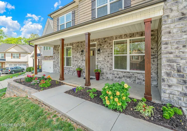 3rd image of 3020 Spencer Ridge Ln, Knoxville, TN 37931 | MLS# 1337109