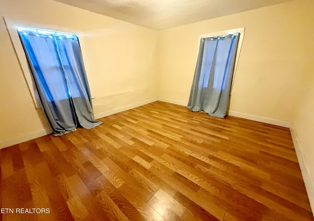 Photo 4 of Single family home for sale at 3928 Lilac Ave, Knoxville, TN 37914 | MLS# 1337260 | Listing updated on 2026-08-04