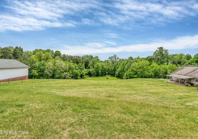 Homes for sale in Maryville, TN | 3237 Reiley Dr, Maryville, TN 37801 | MLS# 1337342