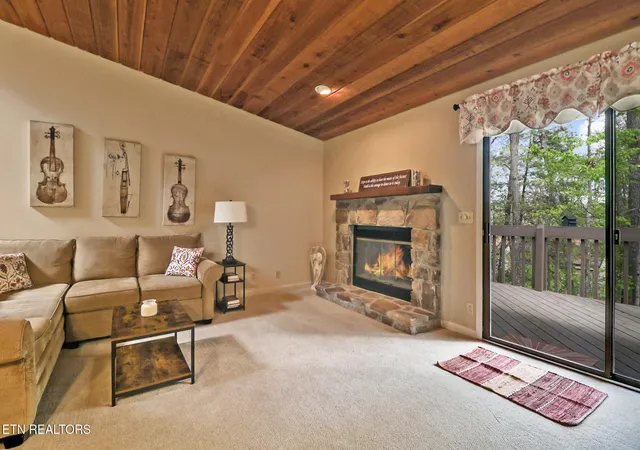 Homes for sale in Crossville, TN | 378 Lake Catherine Ct, Crossville, TN 38558 | MLS# 1337638