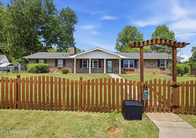 3rd image of 1332 Trentham Cir, Seymour, TN 37865 | MLS# 1337799