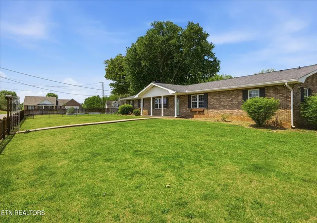 4th image of 1332 Trentham Cir, Seymour, TN 37865 | MLS# 1337799