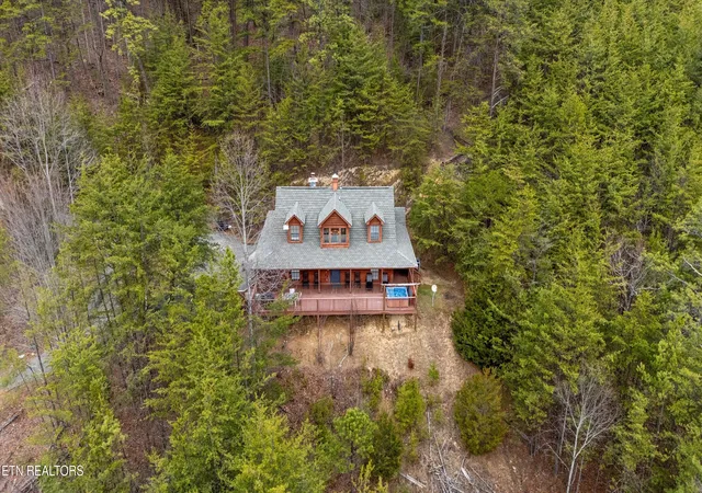 Photo 2 of Single family home for sale at 2059 Wicks Way, Sevierville, TN 37876 | MLS# 1337448 | Listing updated on 2026-08-27