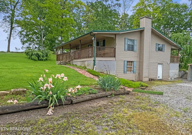 2nd image of 450 Buffalo Ln, Tazewell, TN 37879 | MLS# 1337464
