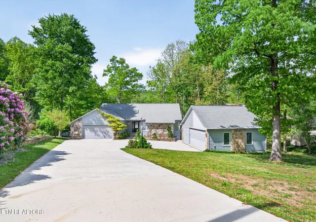 1st image of 167 Markham Ln, Crossville, TN 38558 | MLS# 1338708