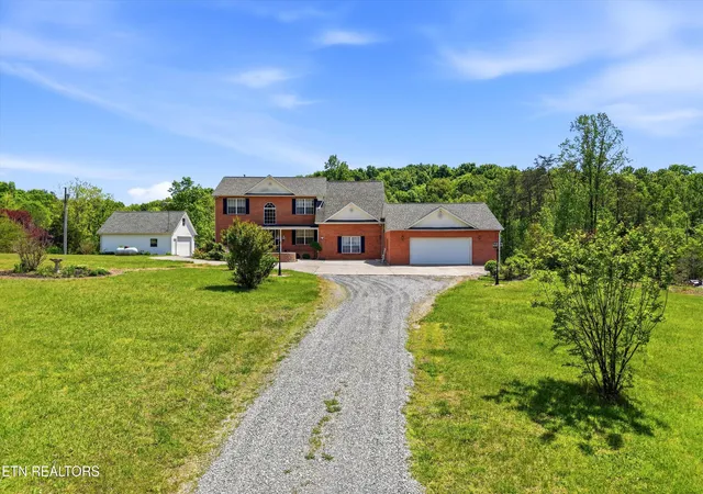 Photo 3 of Sale Pending at 1517 Bob Young Ln, Lenoir City, TN 37772 | MLS# 1337943 | Listing updated on 2026-08-12