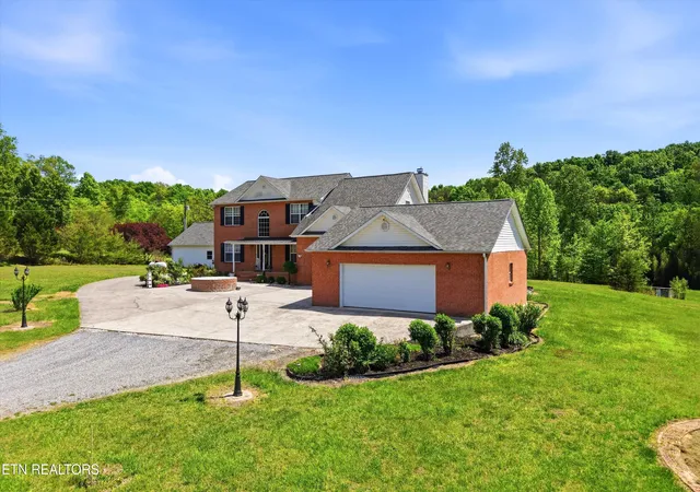 Photo 3 of Sale Pending at 1517 Bob Young Ln, Lenoir City, TN 37772 | MLS# 1337943 | Listing updated on 2026-08-12