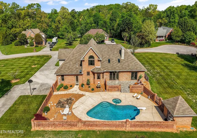 2nd image of 318 Hidden Cove Ct, Maryville, TN 37803 | MLS# 1338479