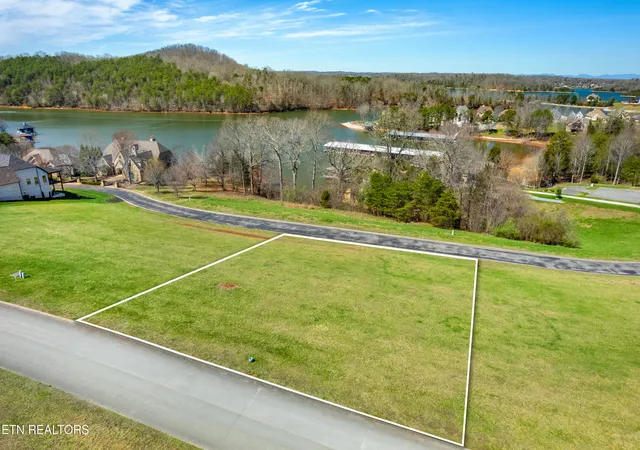 Homes for sale in Vonore, TN | 220 Wildwing Dr, Vonore, TN 37885 | MLS# 1337617
