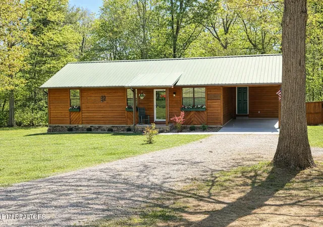 1st image of 533 Robbins Rd, Crossville, TN 38572 | MLS# 1337624