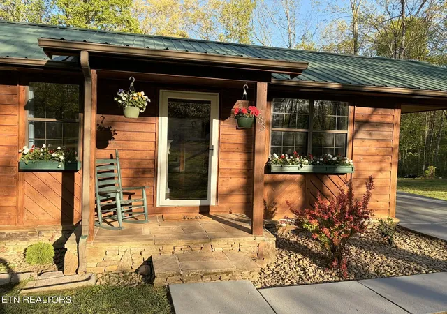 5th image of 533 Robbins Rd, Crossville, TN 38572 | MLS# 1337624
