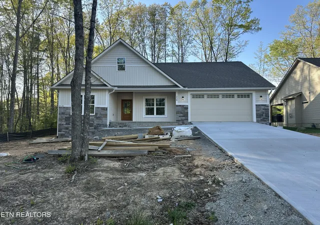 Photo 1 of Sale Pending at 230 Thrushwood Dr, Crossville, TN 38558 | MLS# 1337785 | Listing updated on 2026-07-30